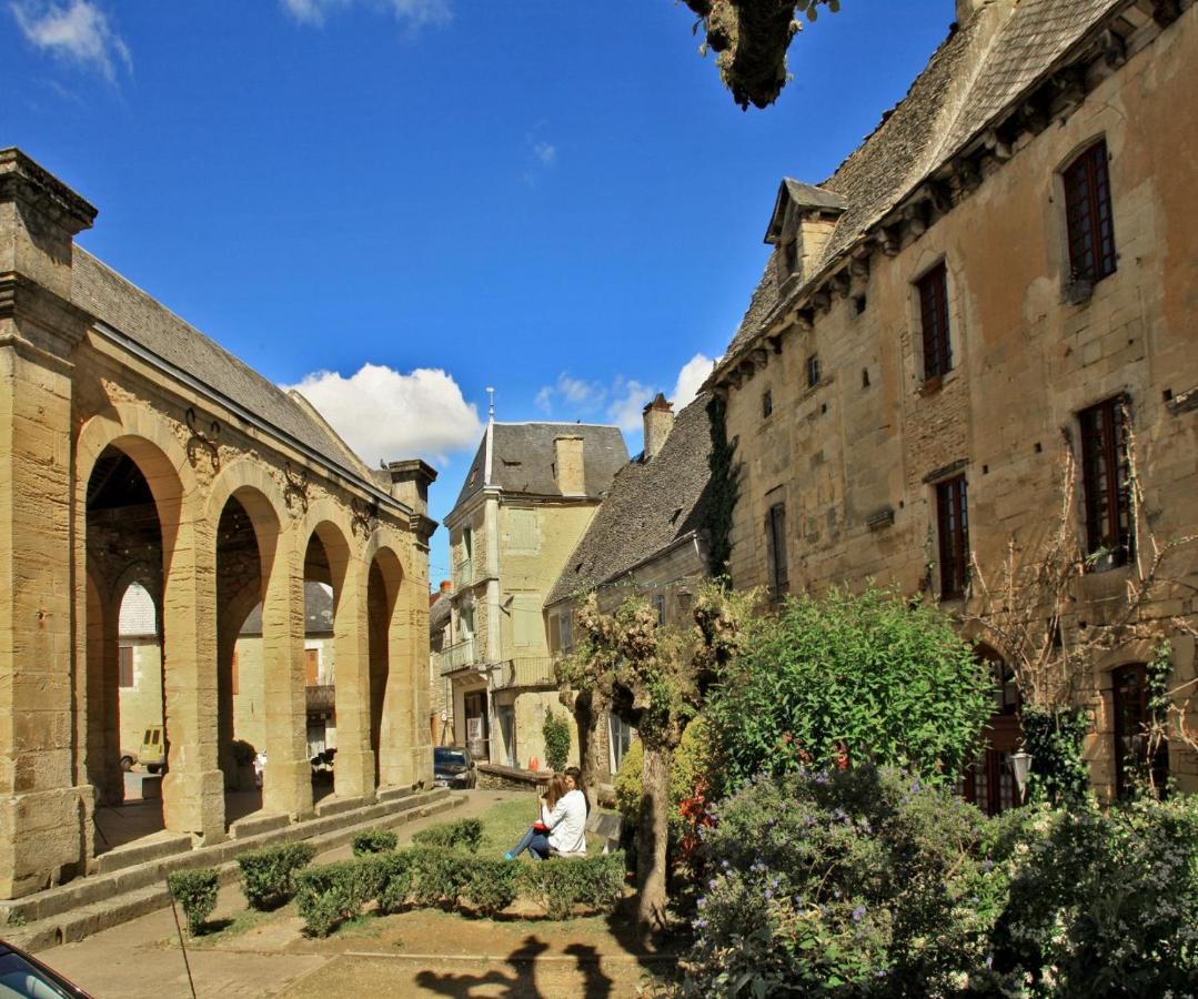 Petite Maison En Pierre Au Coeur Du Perigord Noir Proche De Sarlat Et Rocamadour Salignac Eyvigues Exterior foto