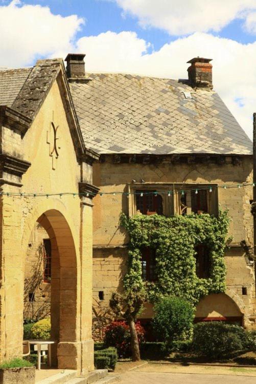 Petite Maison En Pierre Au Coeur Du Perigord Noir Proche De Sarlat Et Rocamadour Salignac Eyvigues Exterior foto